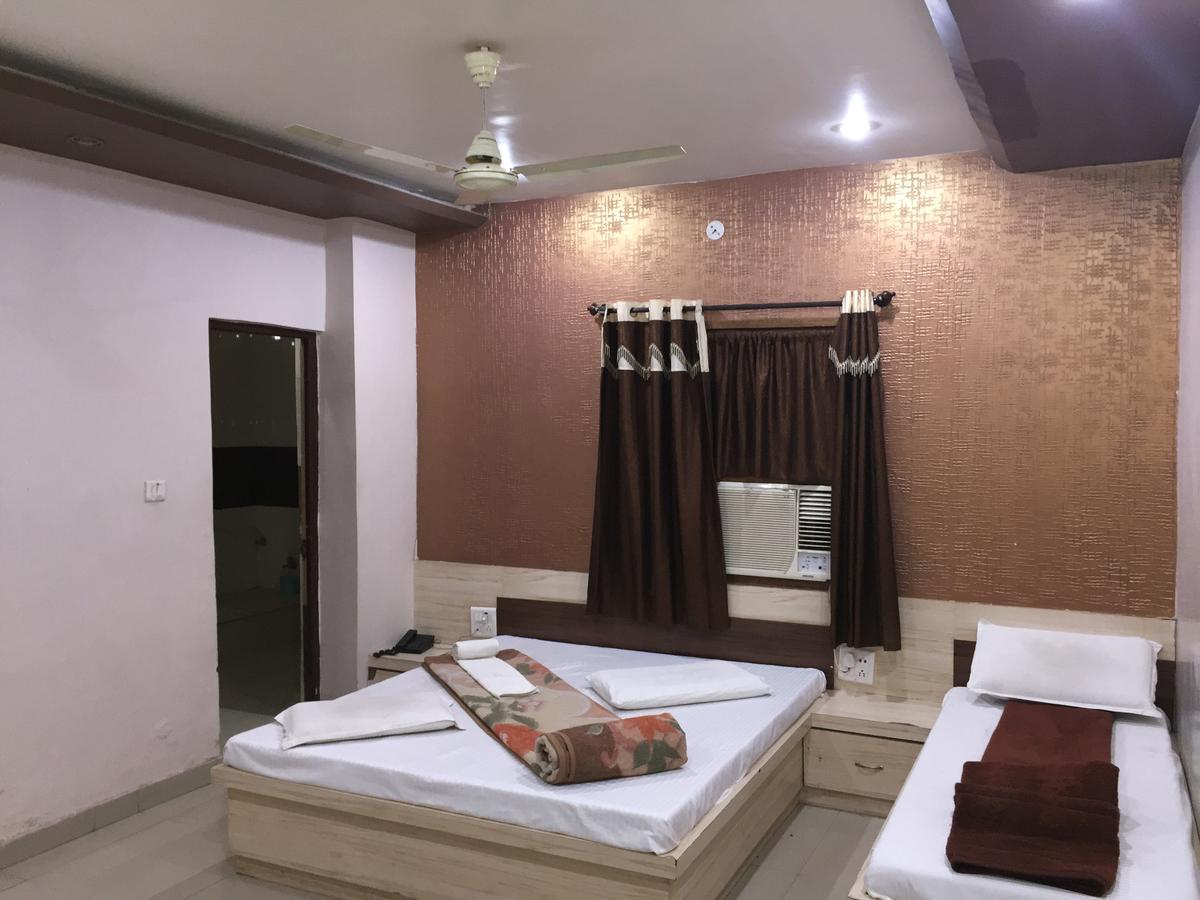 Hotel Pakeeza Аджмер Экстерьер фото